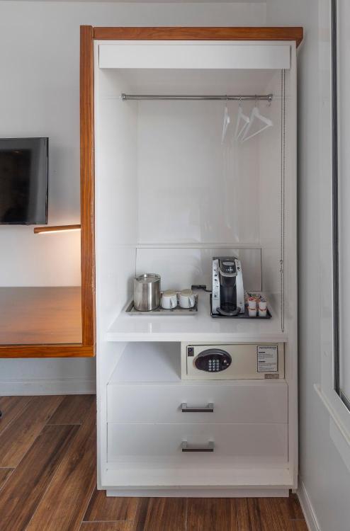 Riviera Beach House photo 3