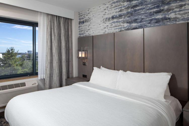 Embassy Suites by Hilton Portland Maine photo 3