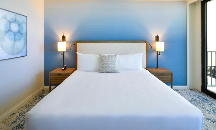 Halepuna Waikiki by Halekulani - NO RESORT FEE photo 1