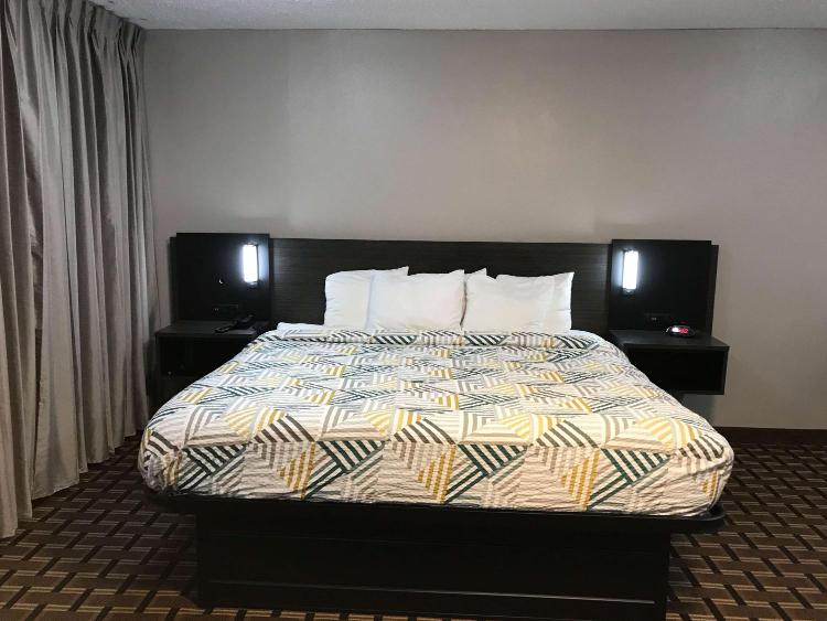 Studio 6 Suites Tupelo, MS photo 3