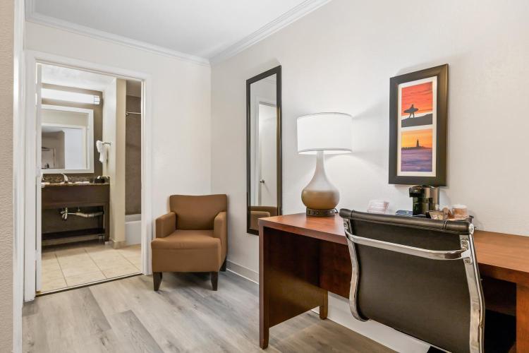 Comfort Inn Santa Cruz North photo 1