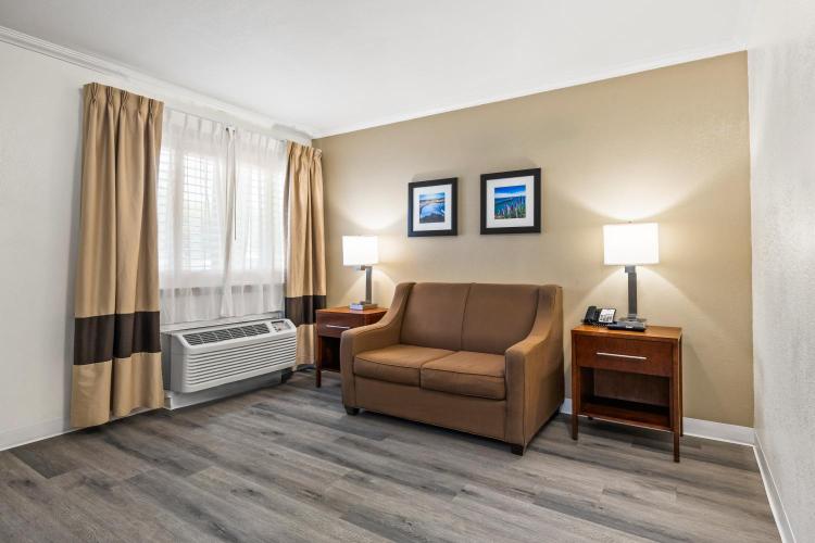 Comfort Inn Santa Cruz North photo 3