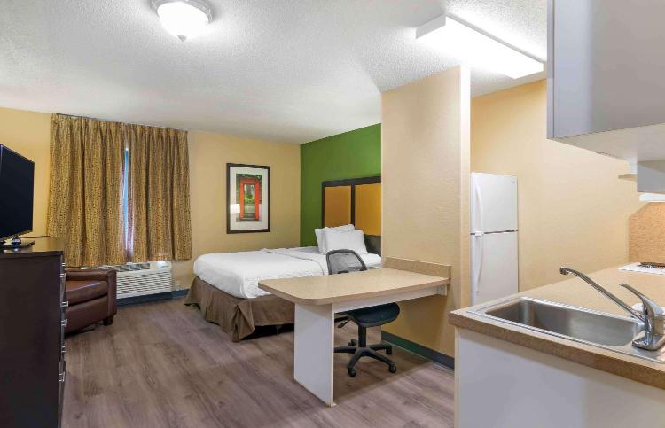 Extended Stay America Suites - Kansas City - Airport photo 1