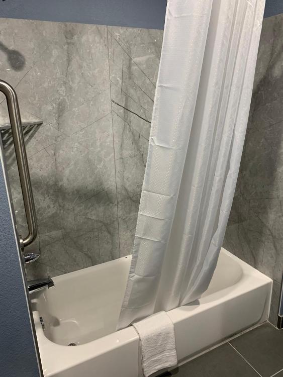 Scottish Inns and Suites Scarsdale photo 3