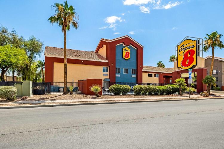Super 8 by Wyndham Marana/Tucson Area photo 1