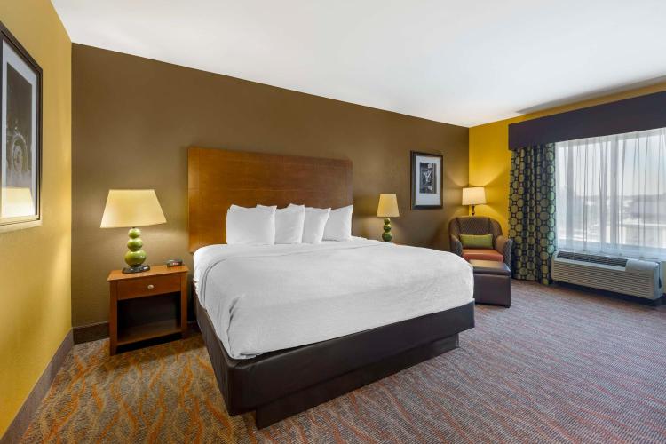 Best Western Plus Tupelo Inn & Suites photo 2