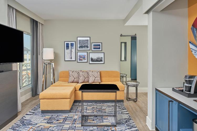 Hyatt Centric the Pike Long Beach photo 3