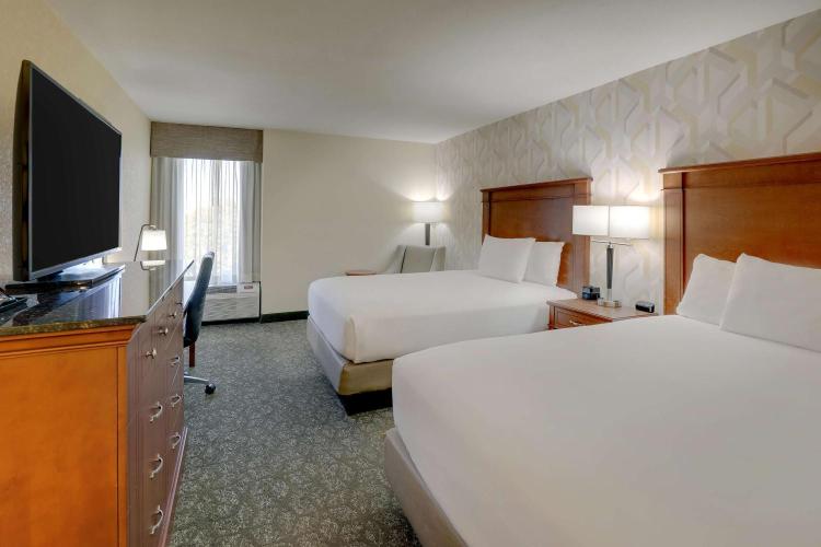 Drury Inn & Suites Charlotte University Place photo 2