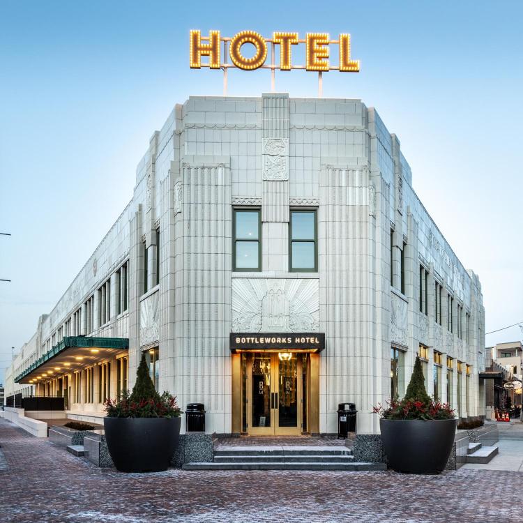 Bottleworks Hotel photo 1