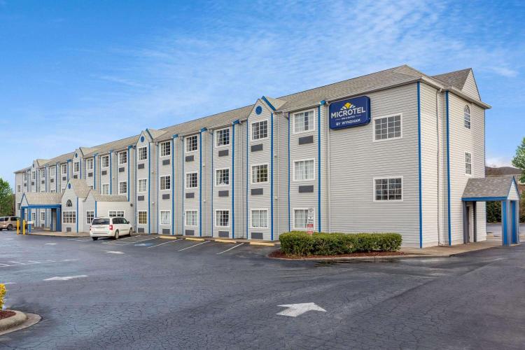 Microtel Inn & Suites by Wyndham Matthews/Charlotte photo 1