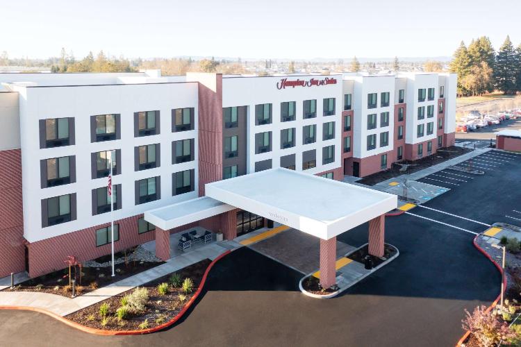 Hampton Inn & Suites Santa Rosa Sonoma Wine Country photo 1