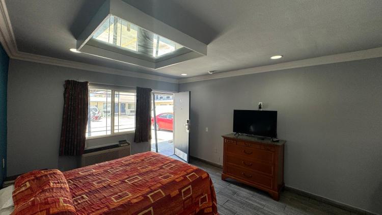 Hiland Motel photo 2