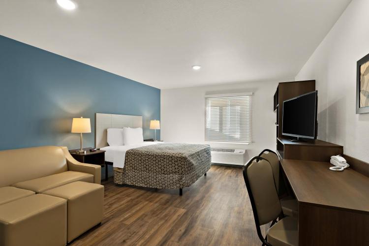 WoodSpring Suites Fort Collins photo 3